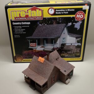 Woodland Scenics Country Cottage Built - HO Scale