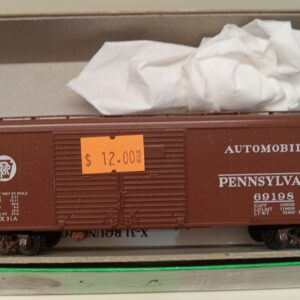 Bowser 40' Double Door Round Roof Boxcar - PRR 69198