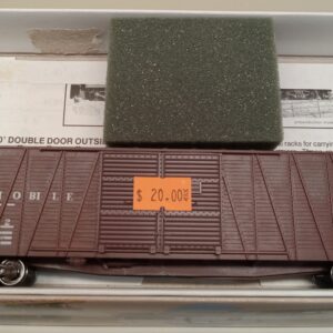 Walthers 50' Double Door Outside Braced Auto Boxcar - SP 66802